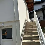 Lesto Corner * Sarajevo