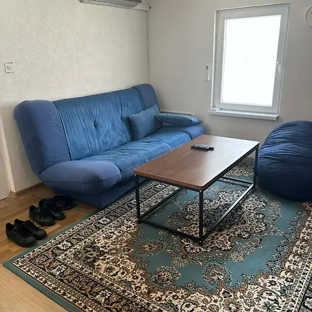 Apartment Lesto Corner *