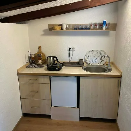 Lesto Corner Apartment