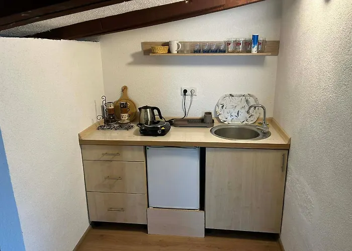 Lesto Corner Apartment